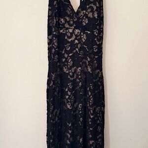 Ruby Rox Black Tan Long Sleeve V-Neck Sheath Dress